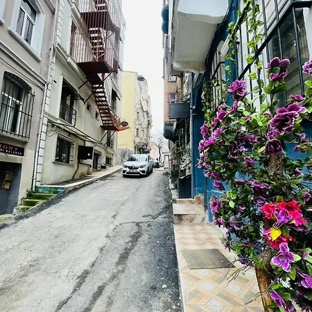 호텔 Taksim Premium Aparts 2*