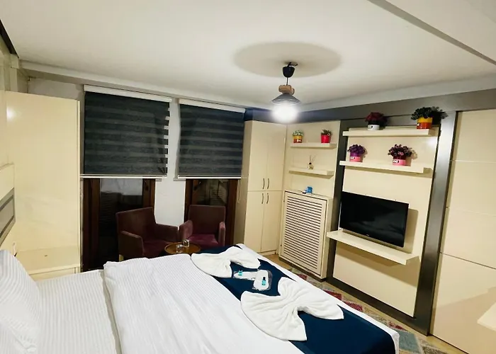 Taksim Premium Aparts Hotel 2*