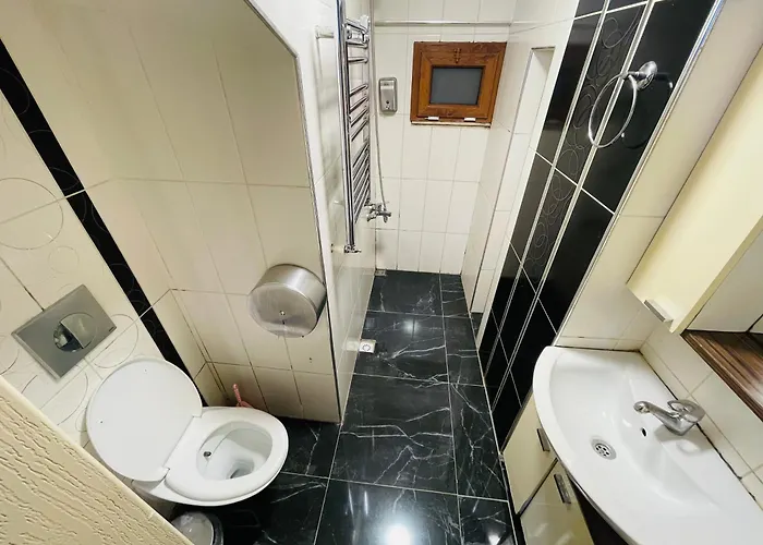 Taksim Premium Aparts Hotel 2*