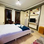 Taksim Premium Aparts 2*